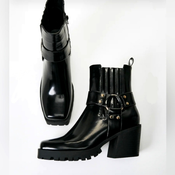 Enslee Chelsea Bootie MSRP $59.95 - Picture 5 of 10